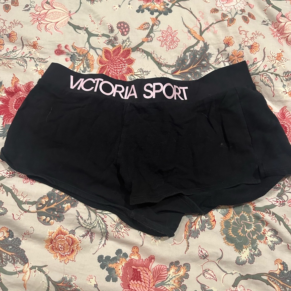 Victoria Sport Black Shorts